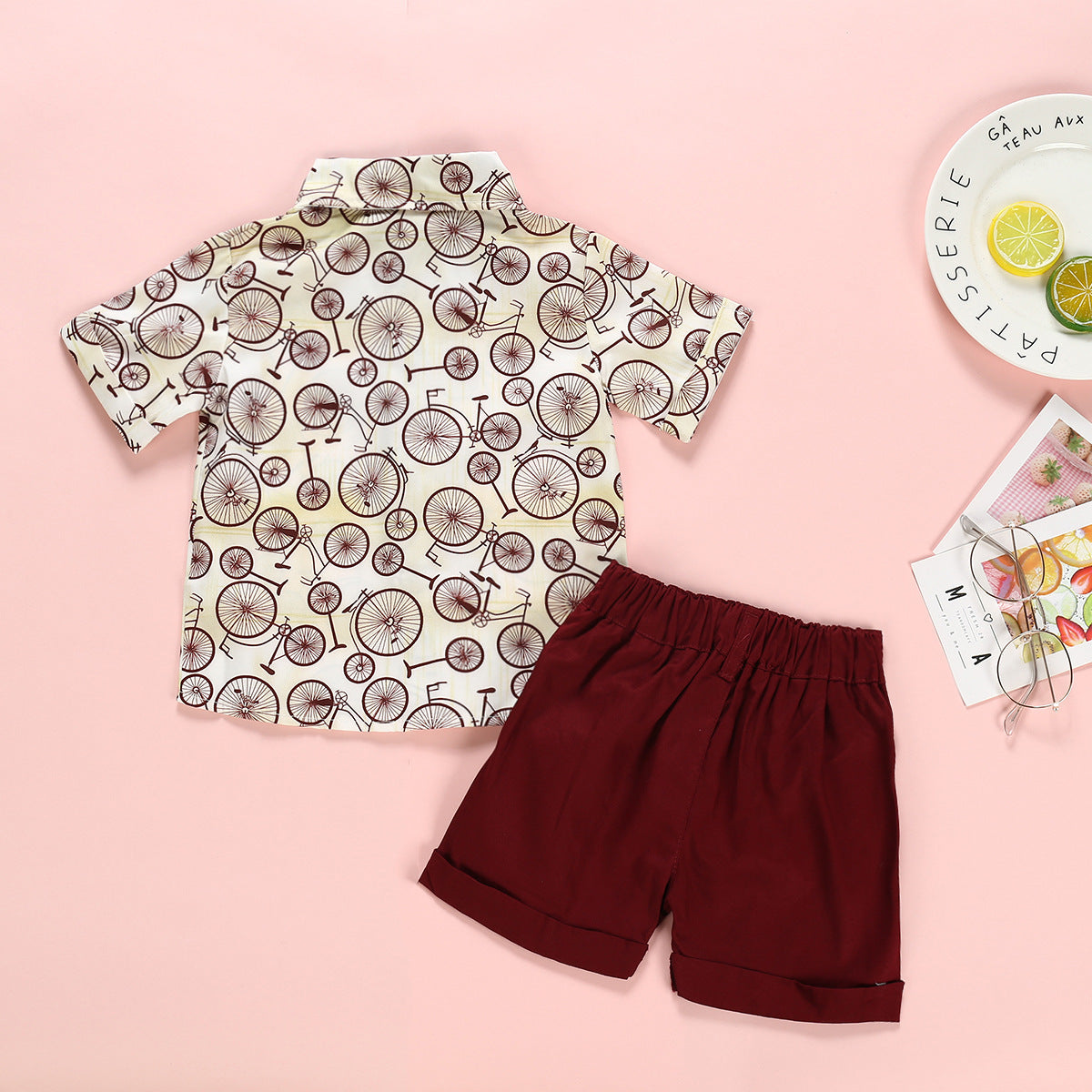 Beach Ready Look: Short-Sleeved Print Shirt and Wine Red Shorts