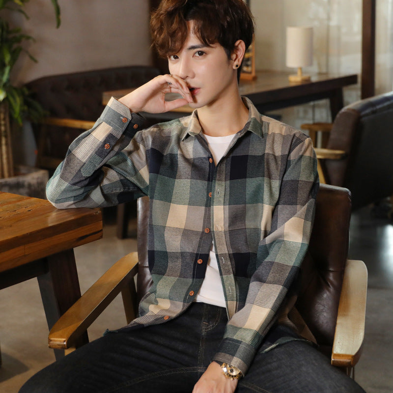 Casual Plaid Vibes: Men's Loose Fit Long Sleeve Plaid Shirt. This comfortable, loose-fitting shirt features a classic plaid pattern for a relaxed look.