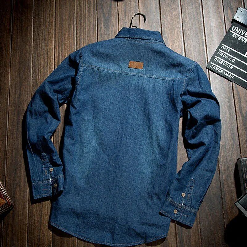 Retro style denim shirt for men, classic slim fit with solid color long sleeves in dark blue