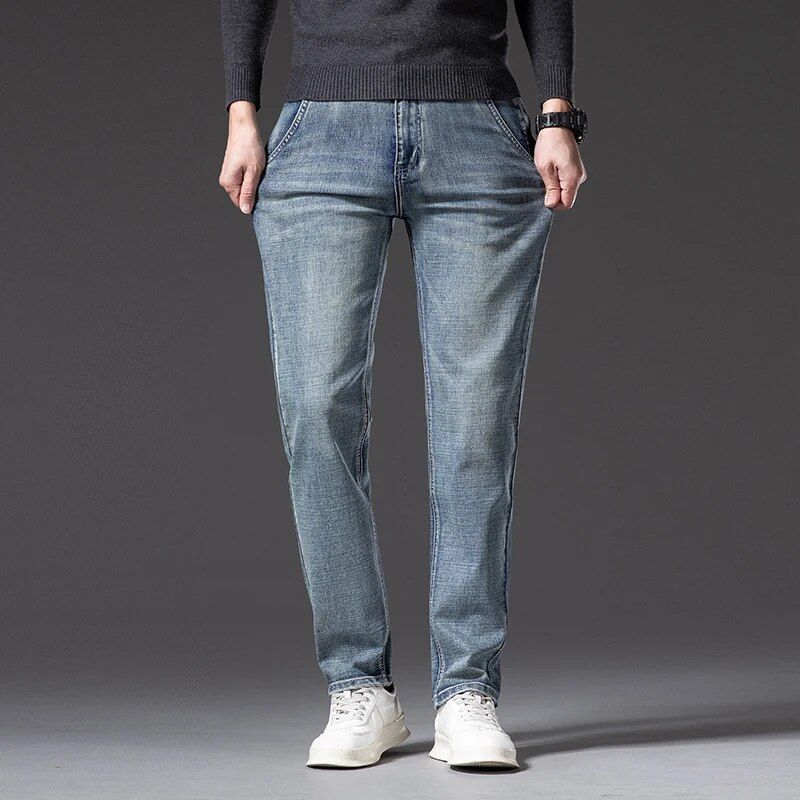 Cotton-made men's vintage-style straight fit stretch jeans