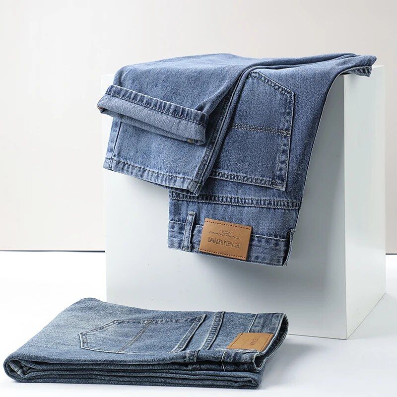 Versatile men's denim jeans, suitable for office and leisure during summer