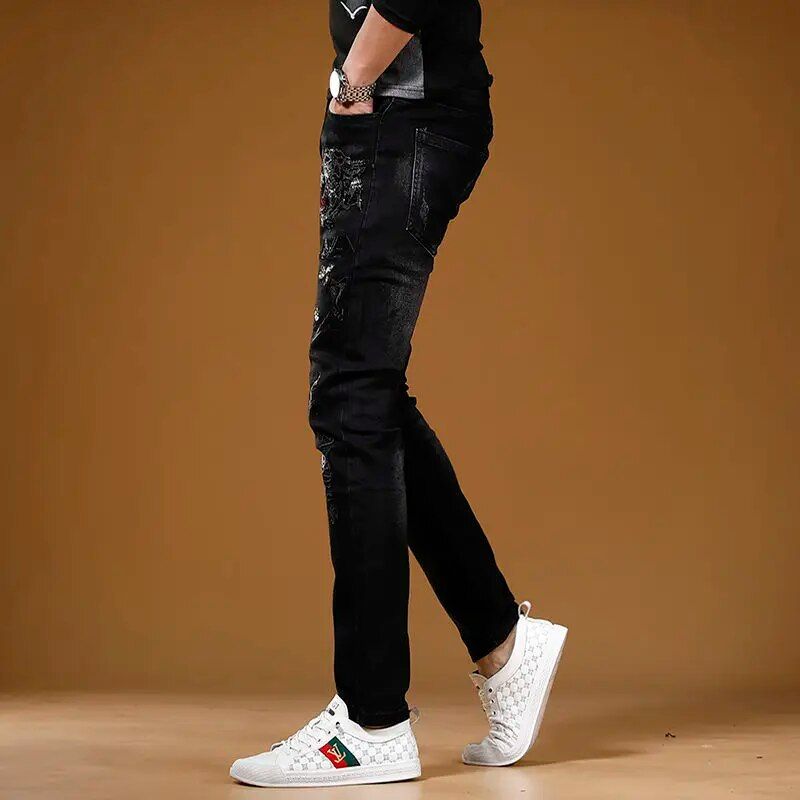 Stylish straight leg black denim jeans for men