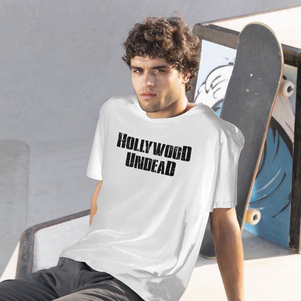 A white American boy wearing a Hollywood Undead T-Shirt