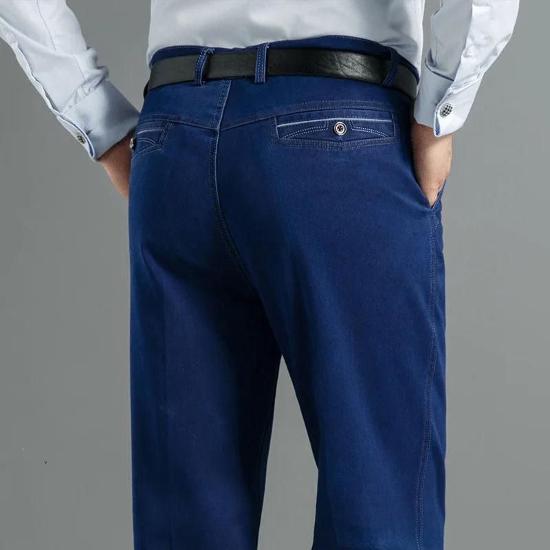 Stylish men's vintage denim jeans featuring a high waist and straight leg, ideal for casual occasions.