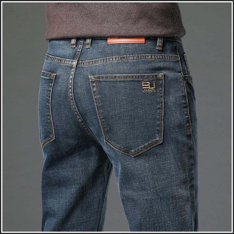 Men's Essential Flex Straight Jeans - Versatile Fit for All Seasons